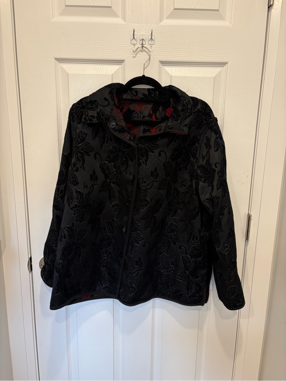 TanJay Black & Red Floral Button-Down Blazer #1253 - Picture 3 of 15